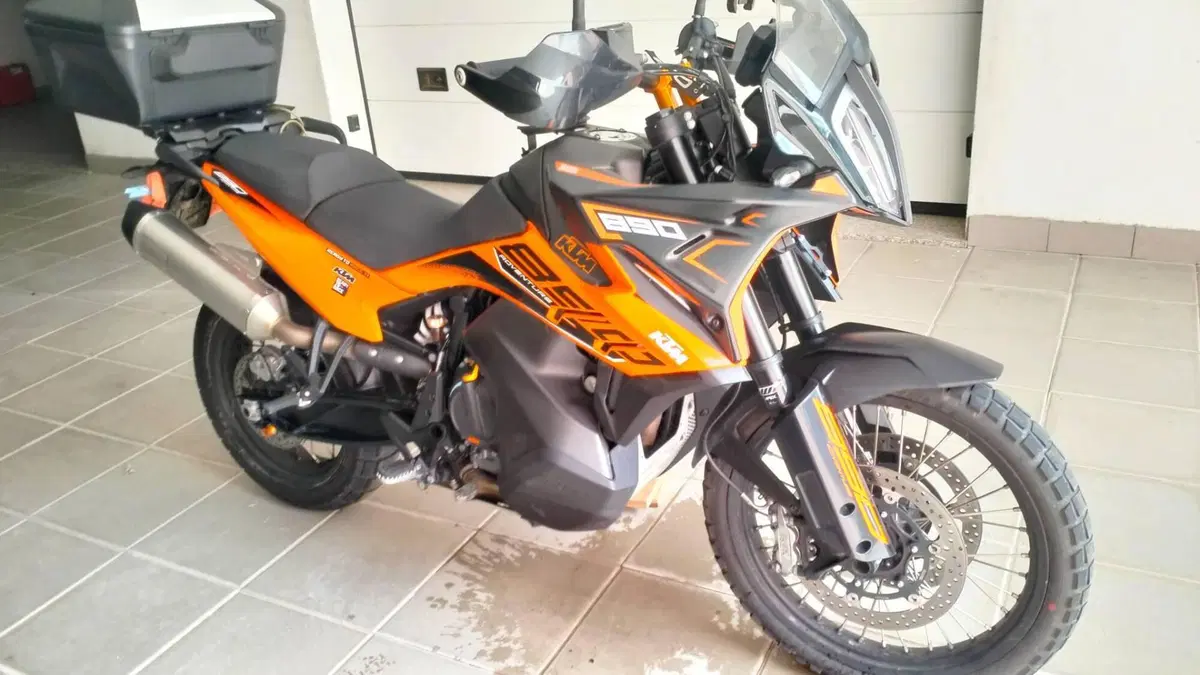KTM 890 Adventure (2022) (2)