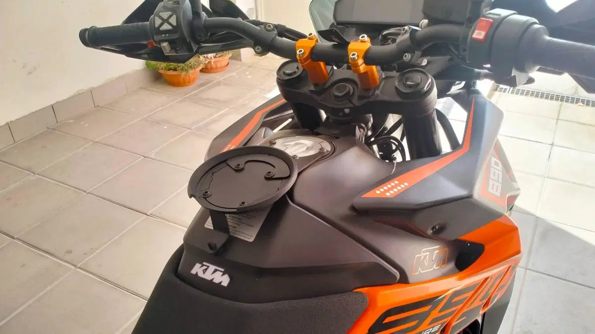 KTM 890 Adventure (2022) (10)