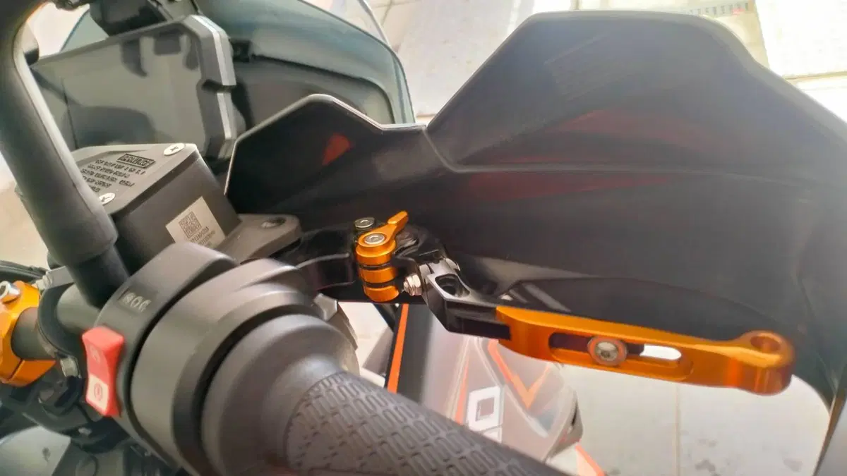 KTM 890 Adventure (2022) (18)