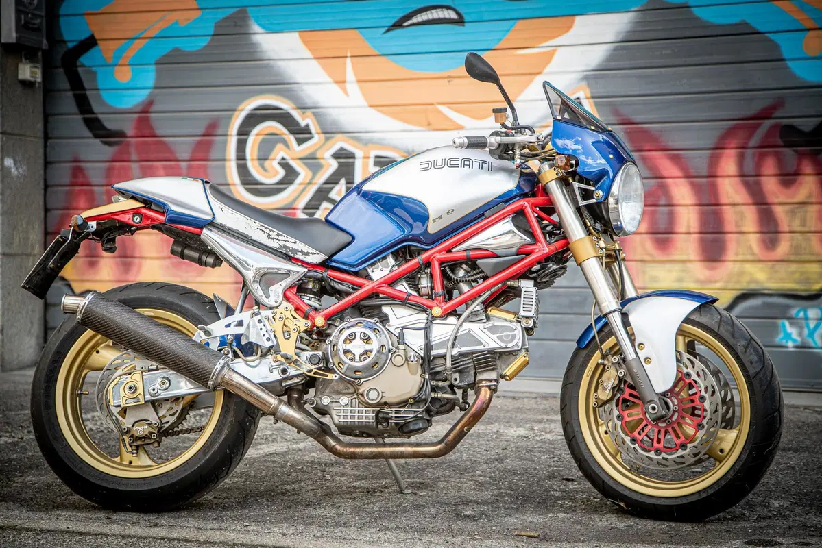 Ducati Monster 900 (1997 - 98) (2)