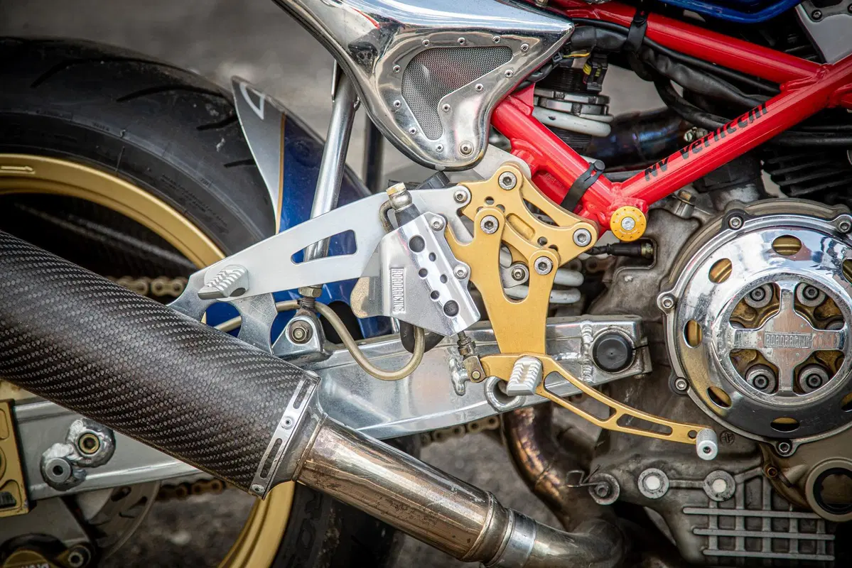 Ducati Monster 900 (1997 - 98) (3)