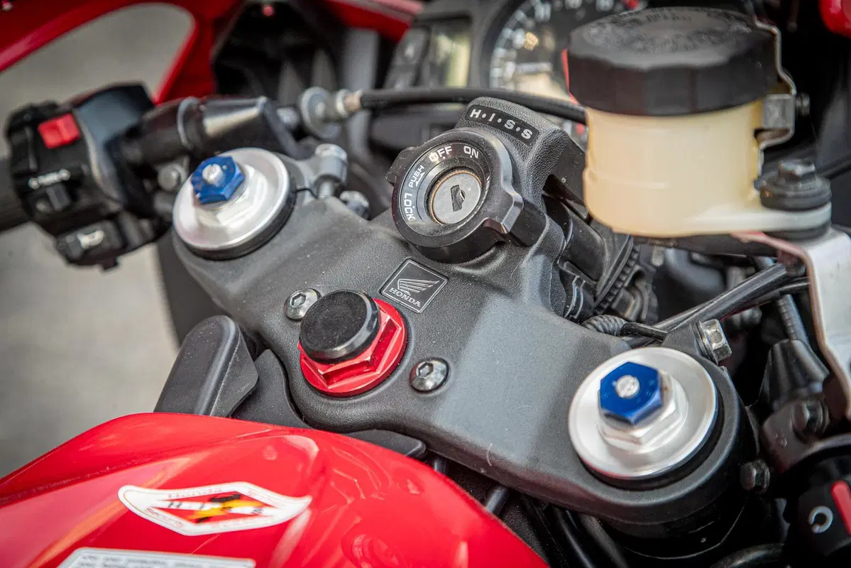 Honda CBR 600 RR (2007 - 08) (6)