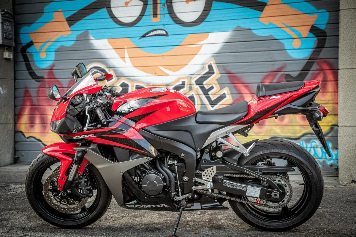 Honda CBR 600 RR (2007 - 08) (12)