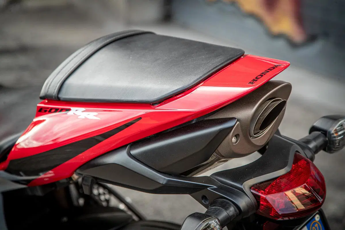 Honda CBR 600 RR (2007 - 08) (14)