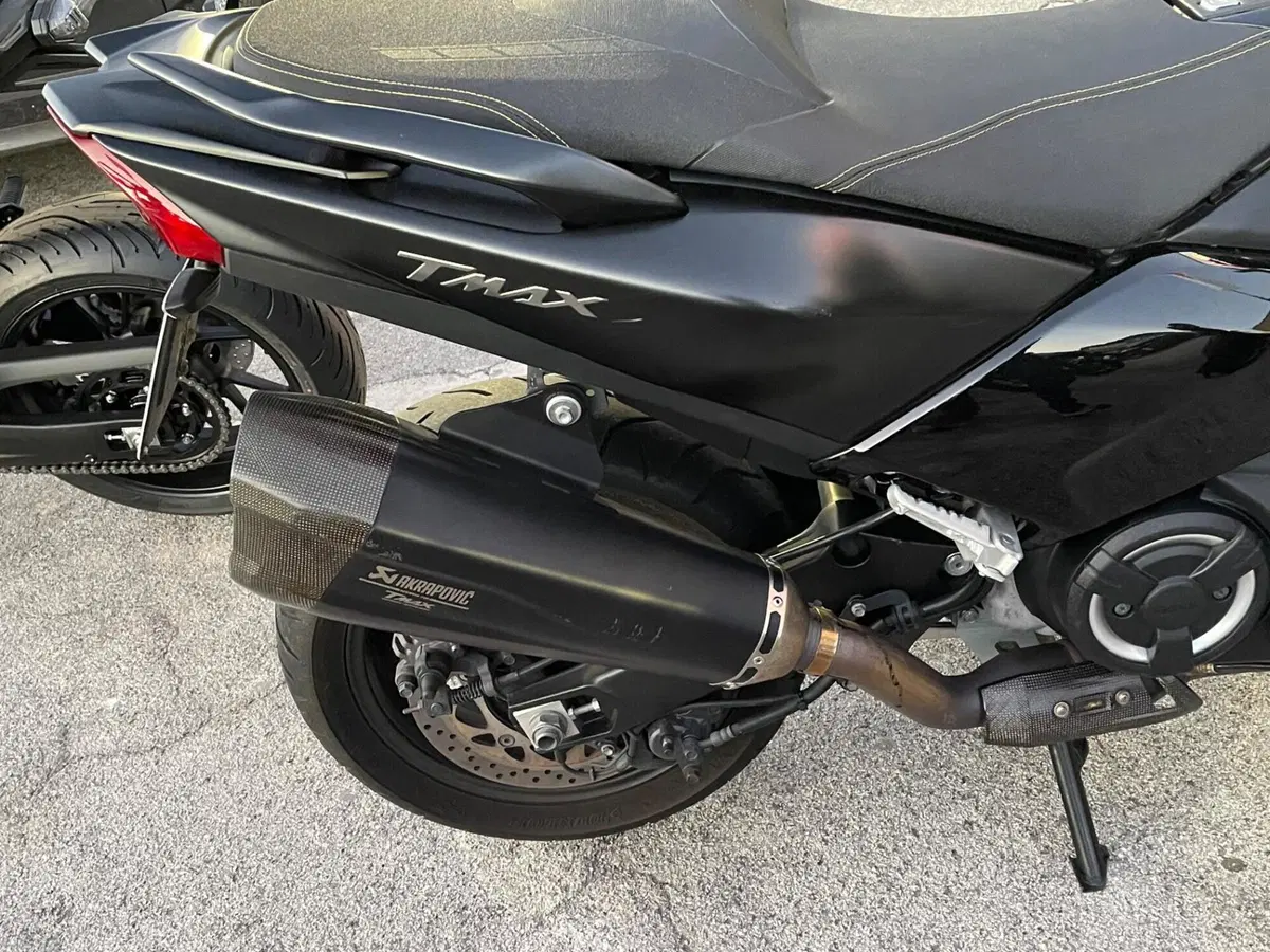 Yamaha T-Max 530 SX Sport Edition (2018 - 19) (4)