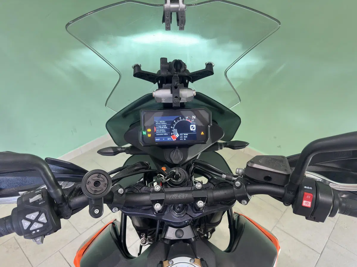 KTM 890 Adventure L (2022) (7)