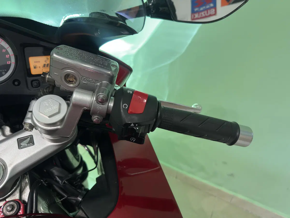 Honda VFR 800 (2006 - 13) (14)