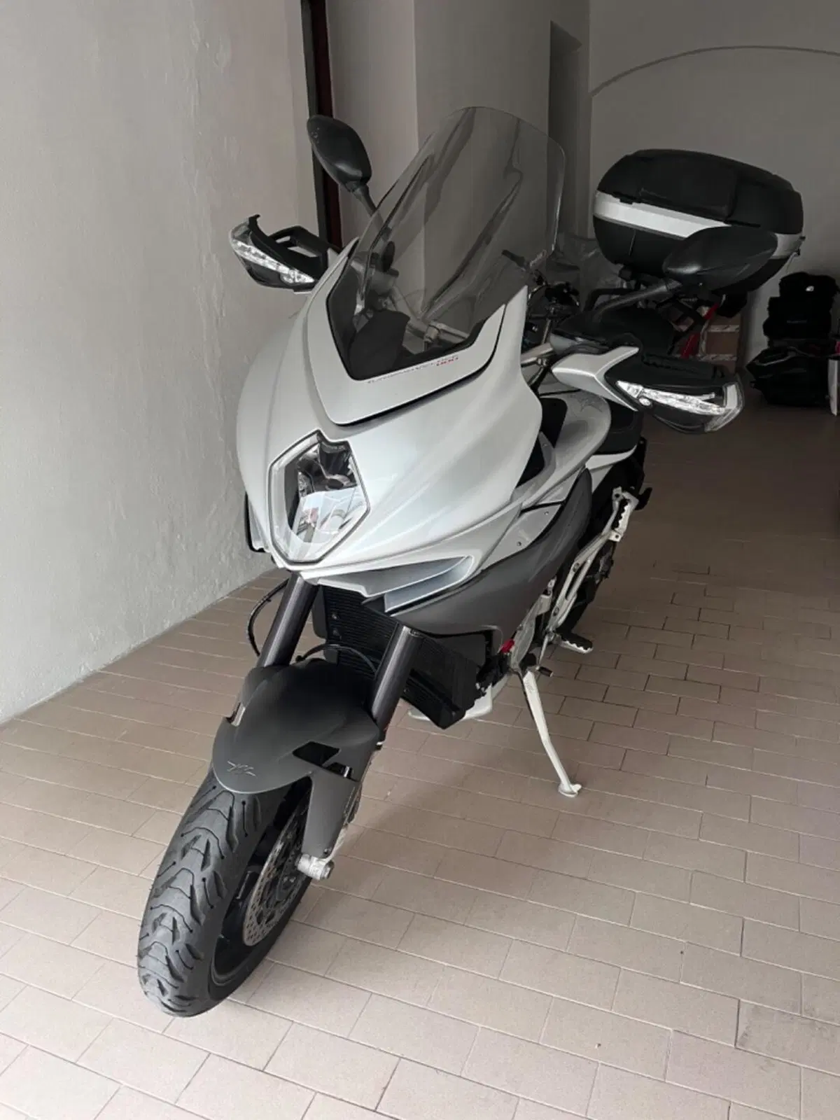 MV Agusta Turismo Veloce 800 (2014 - 16) (3)
