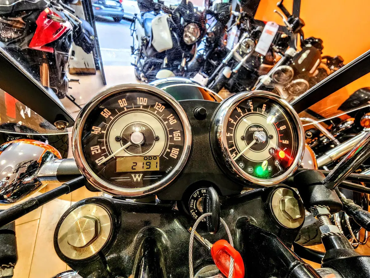 Kawasaki W 800 (2010 - 17) (5)