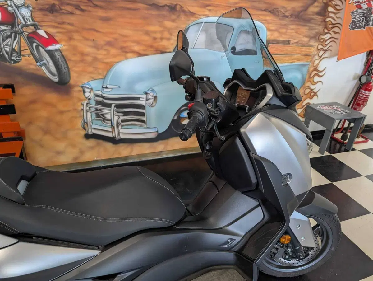 Yamaha X-Max 400 ABS (2017 - 20) (4)