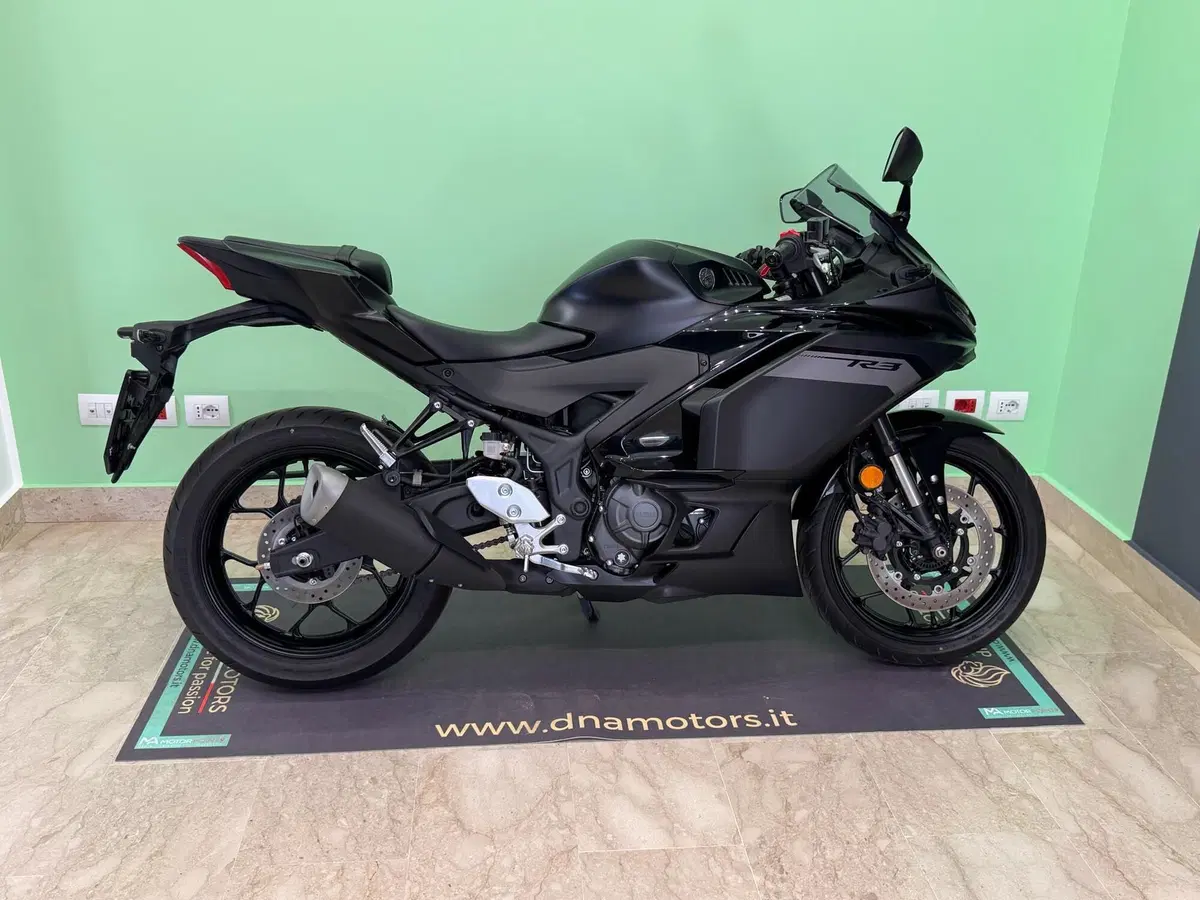 Yamaha YZF R3 (2025 - 26) (9)