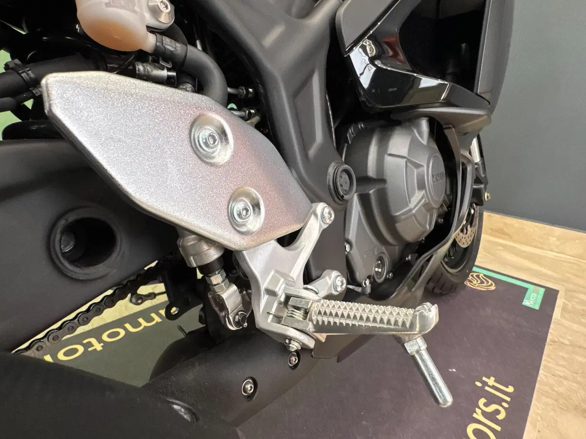 Yamaha YZF R3 (2025 - 26) (17)