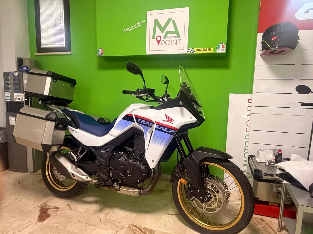Honda Transalp XL750 (2025) (2)