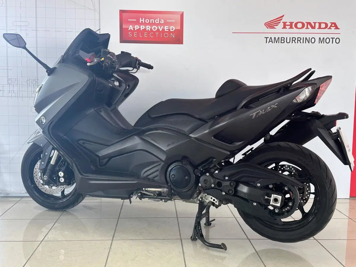 Yamaha T-Max 530 (2015 - 16) (4)