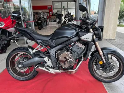 Honda CB 650 R E-Clutch (2024 - 26) usata
