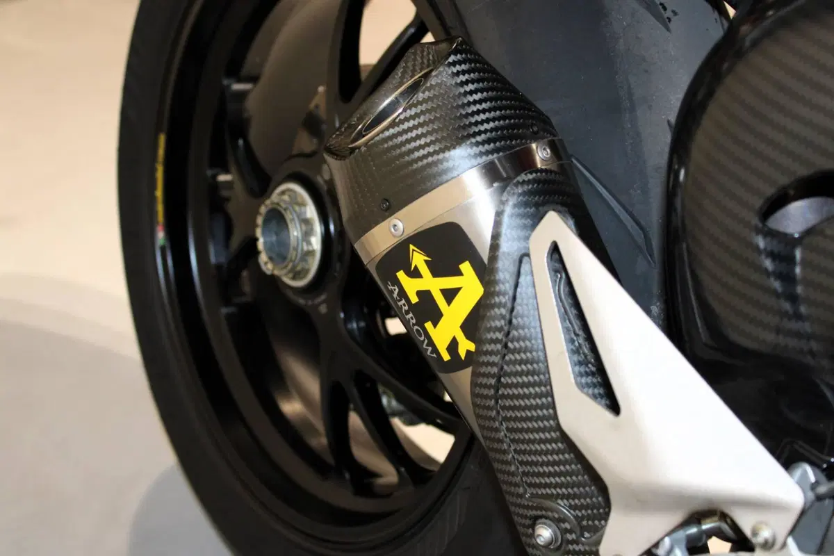Ducati Streetfighter V4 1100 S (2021 - 22) (8)