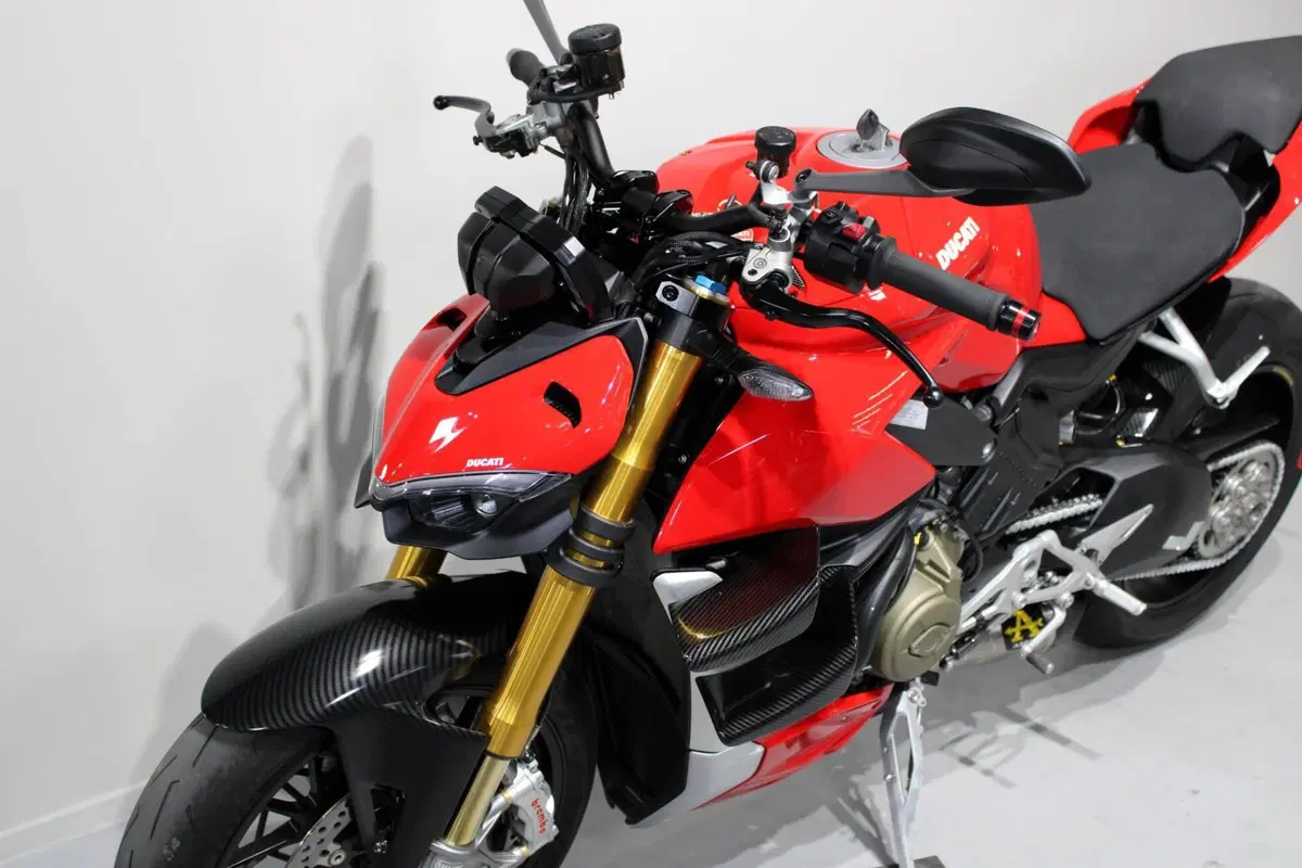 Ducati Streetfighter V4 1100 S (2021 - 22) (11)