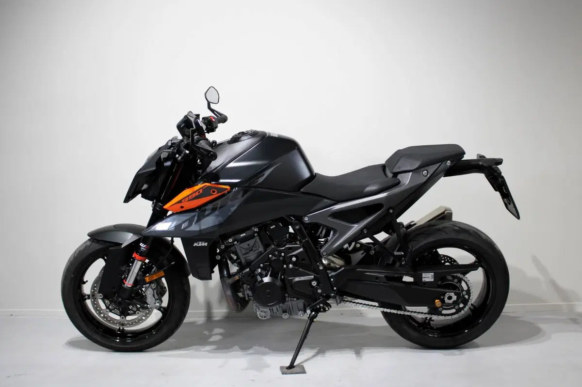KTM 990 Duke (2024 - 26) (4)