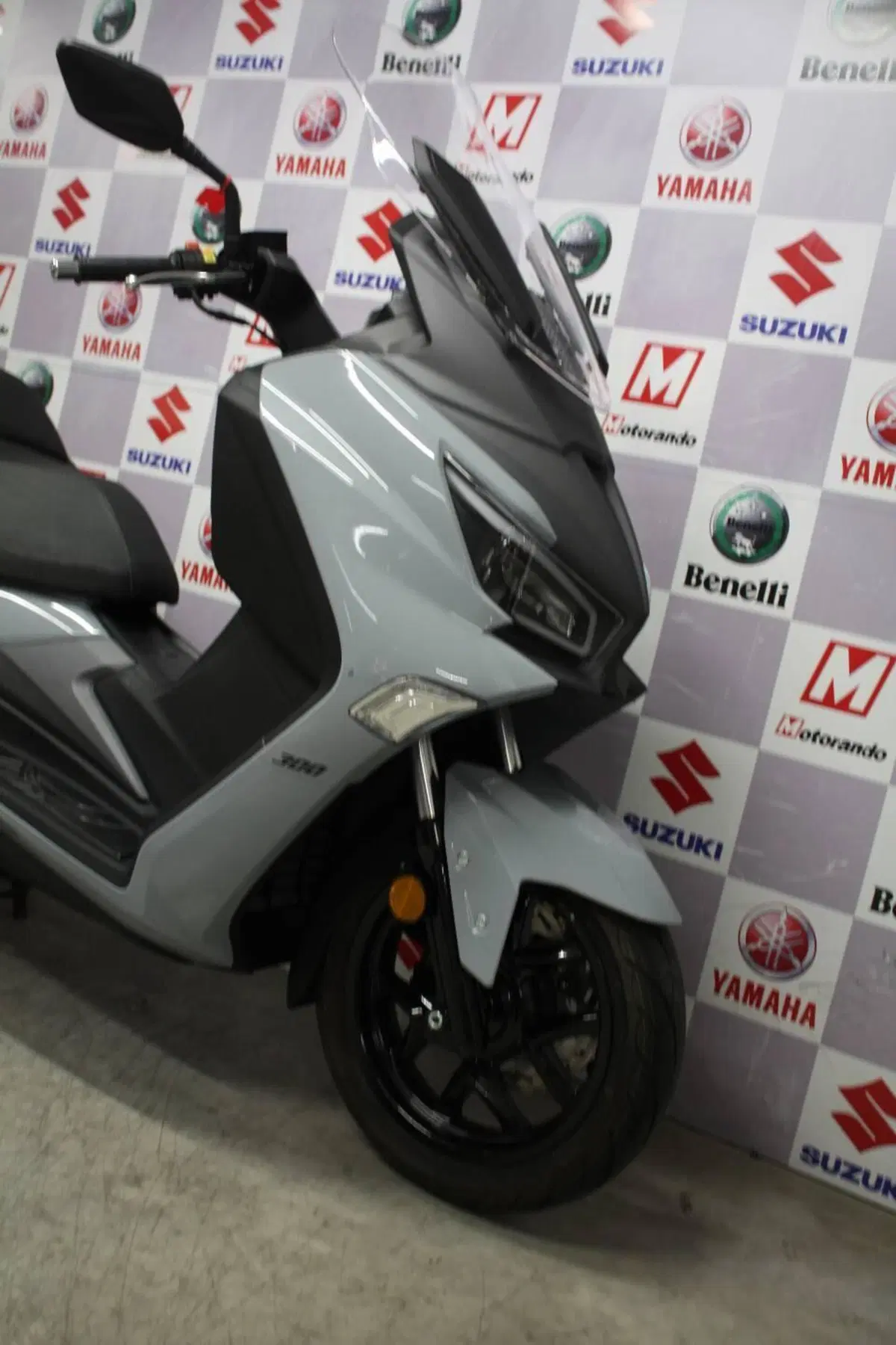 Sym Joymax 300 Z (2025 - 26) (3)
