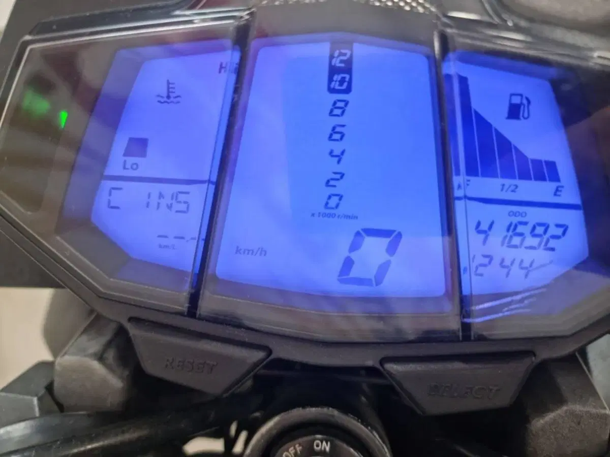 Yamaha MT-125 ABS (2015 - 16) (13)