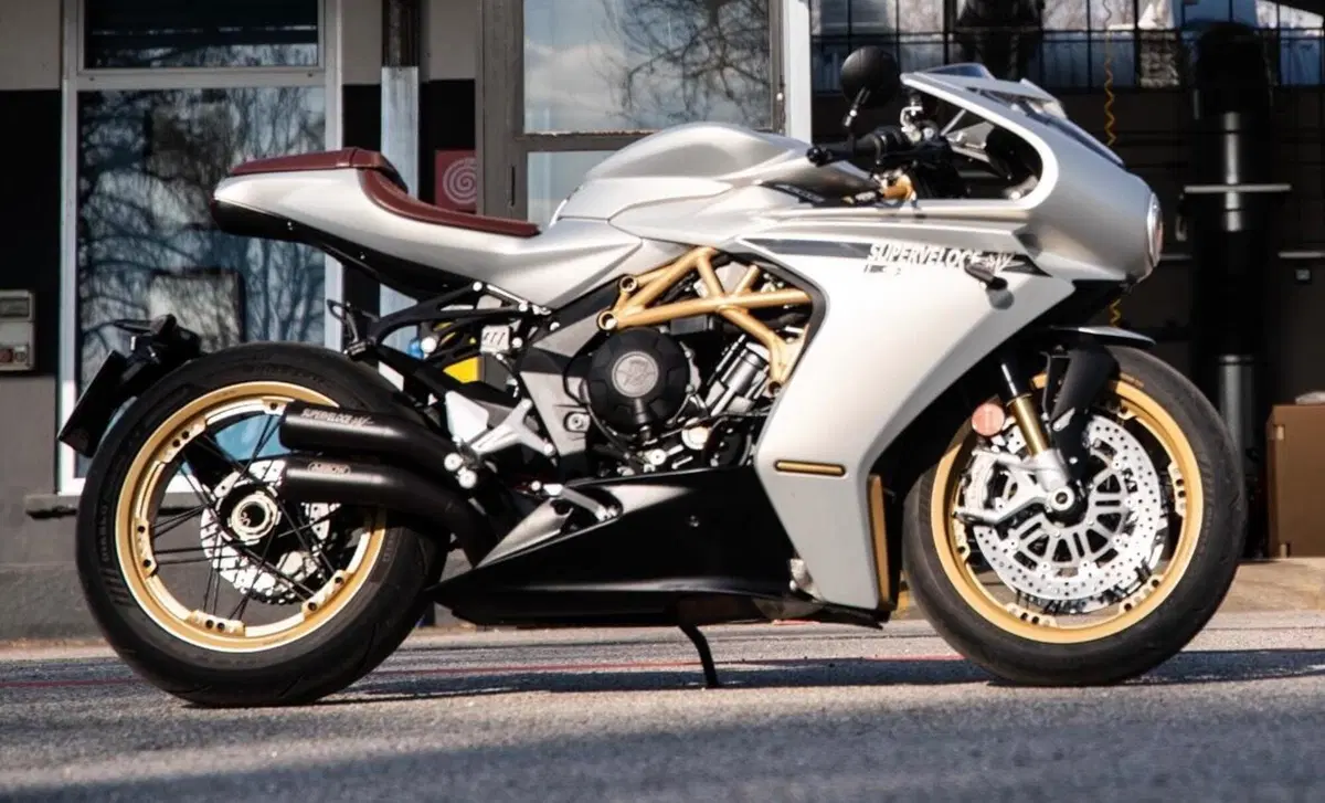 MV Agusta Superveloce 800 S (2021 - 25)
