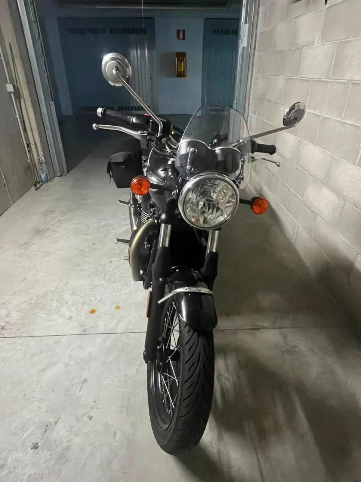 Triumph Bonneville T100 (2021 - 25) (2)