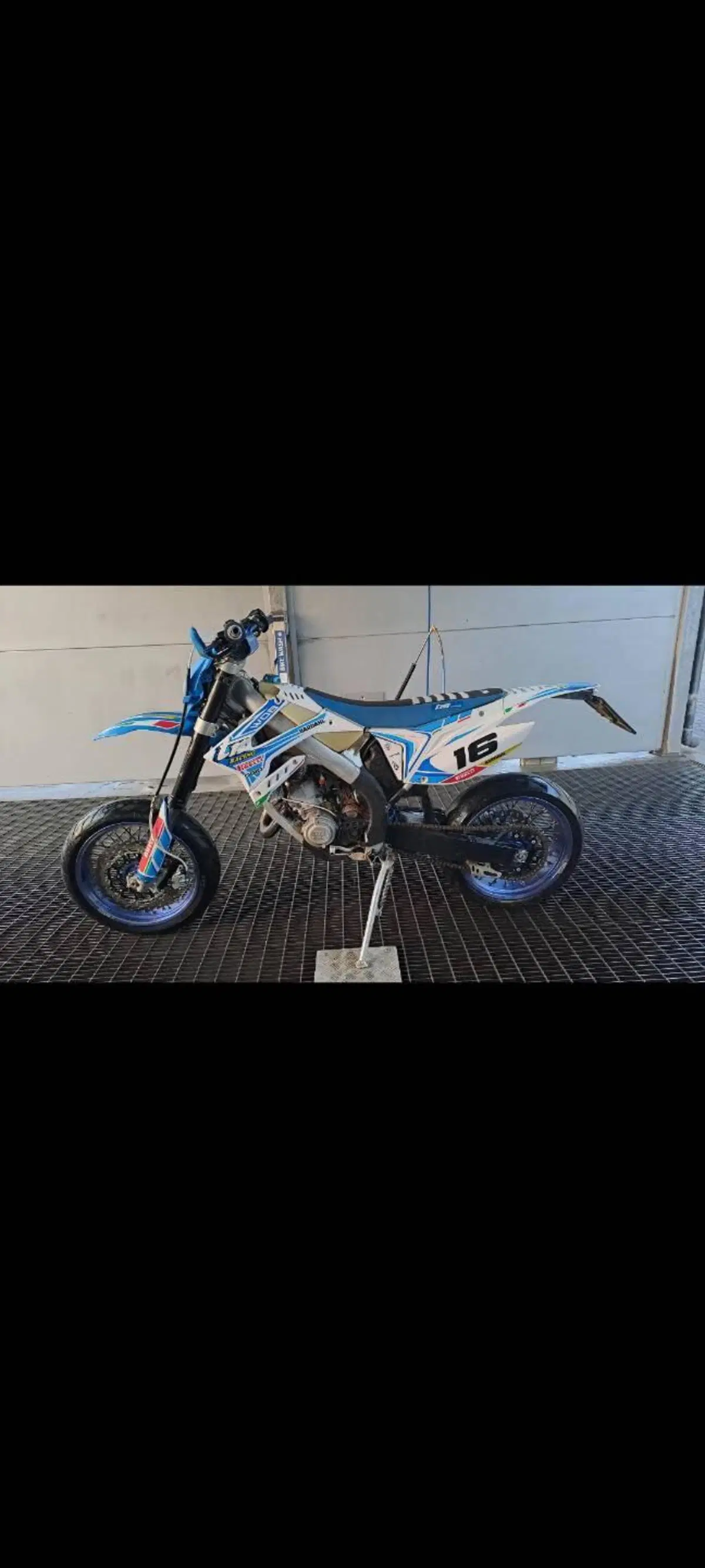 Tm Moto EN 125 (2017) (2)