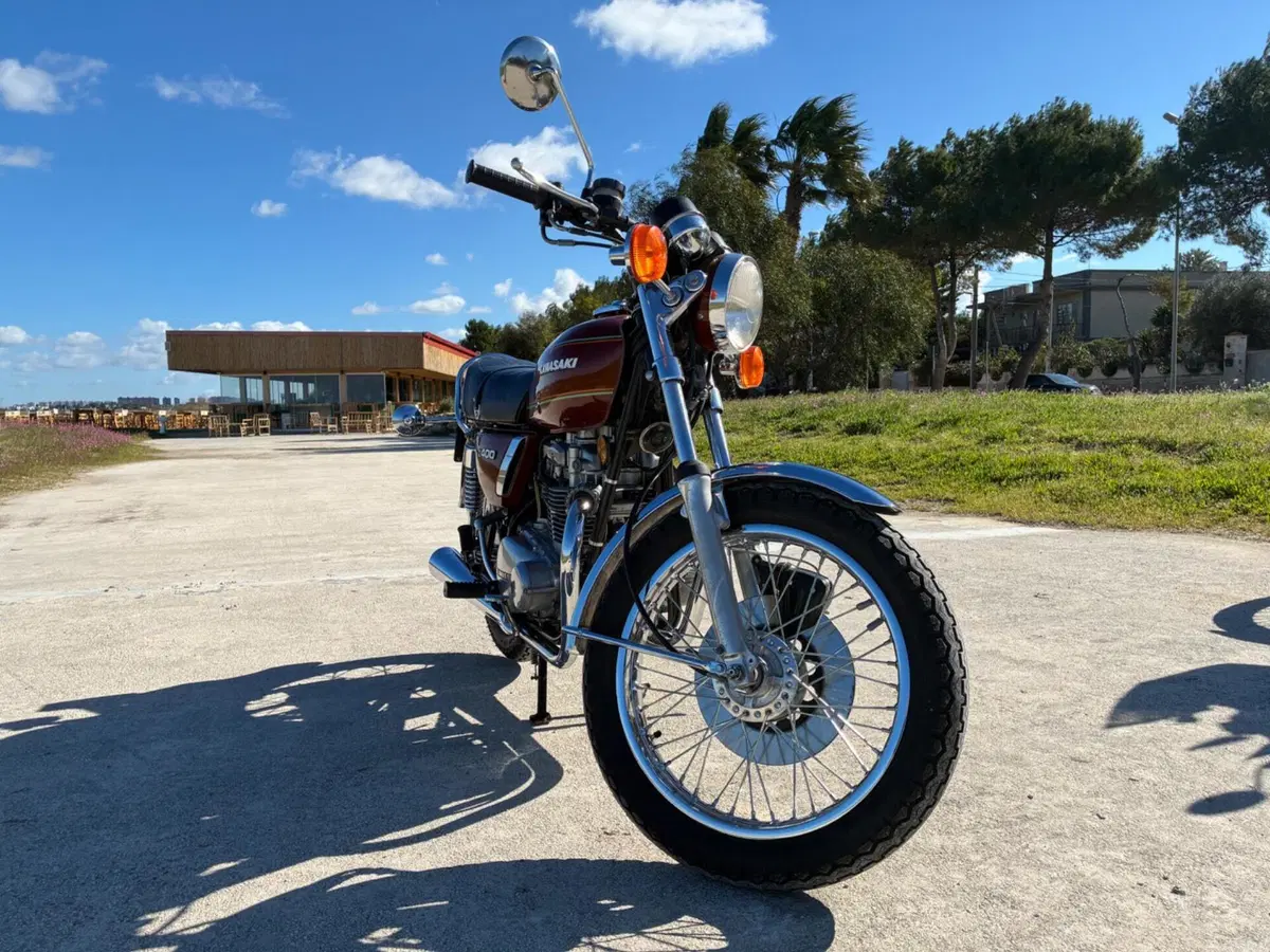Kawasaki Z400 (4)
