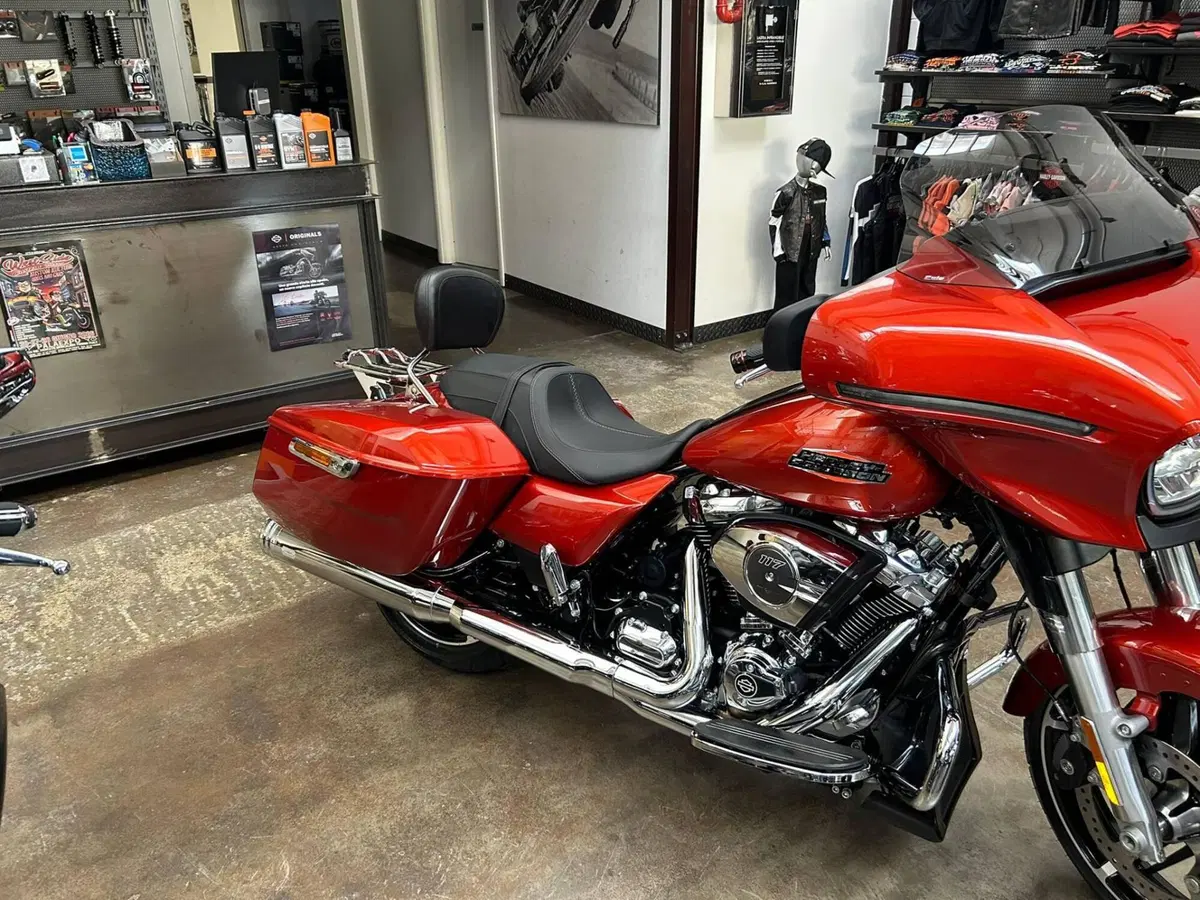 Harley-Davidson Street Glide (2024 - 26) (3)