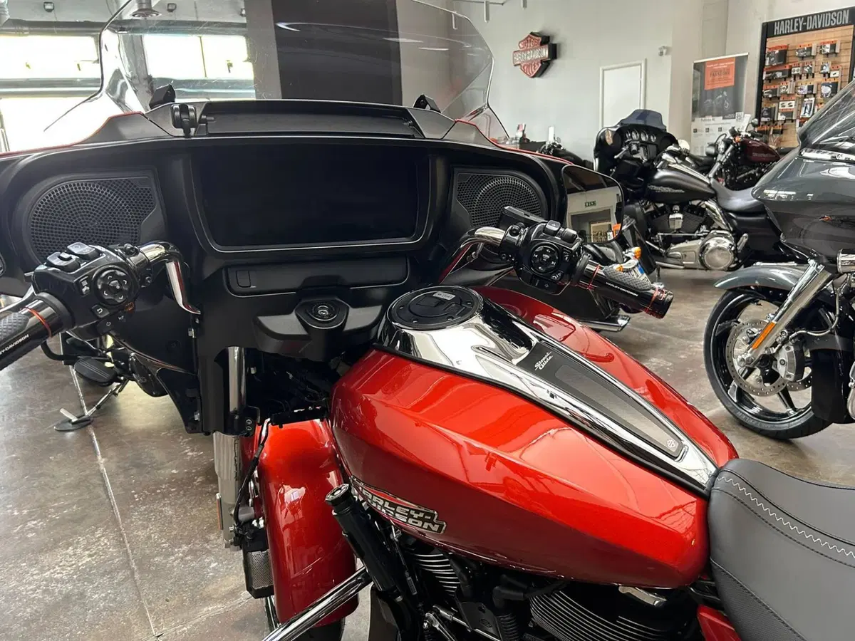 Harley-Davidson Street Glide (2024 - 26) (7)