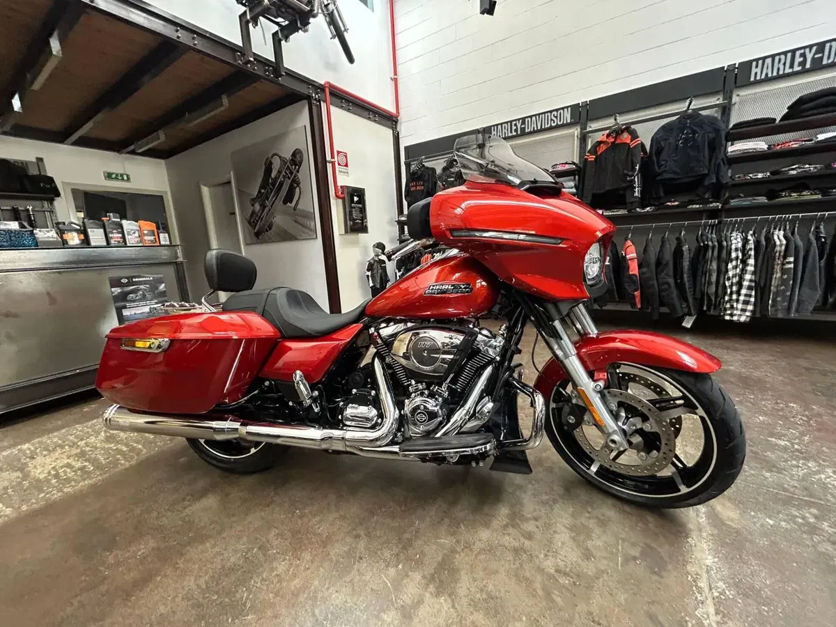 Harley-Davidson Street Glide (2024 - 26) (10)