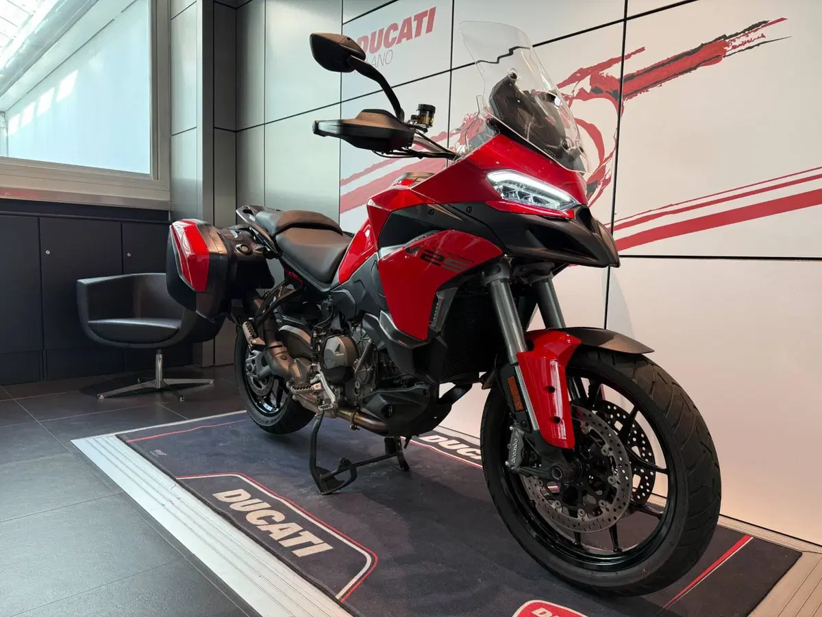 Ducati Multistrada V2 S (2025 - 26) (2)