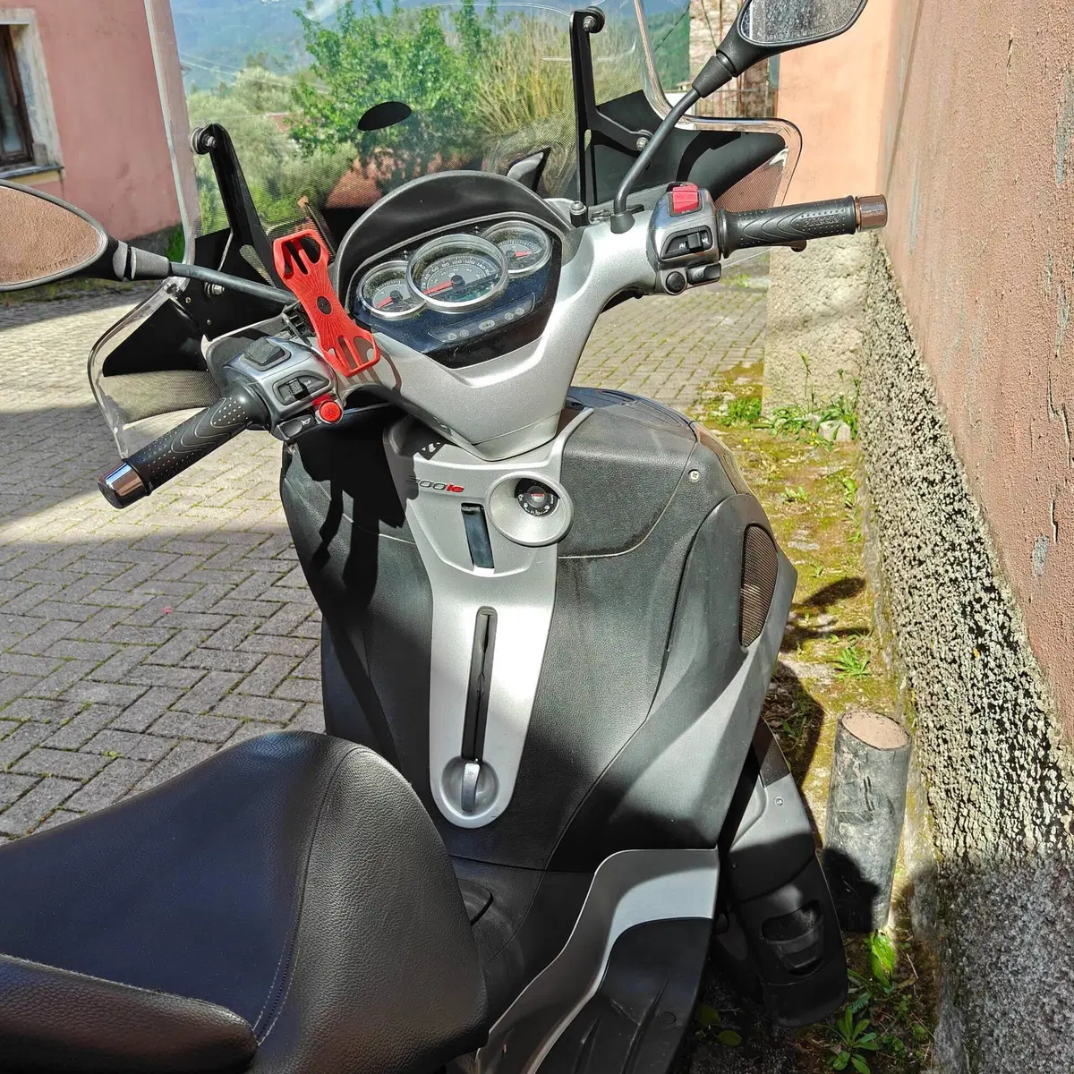 Piaggio Mp3 300 ie Yourban ERL (2011 - 17) (2)