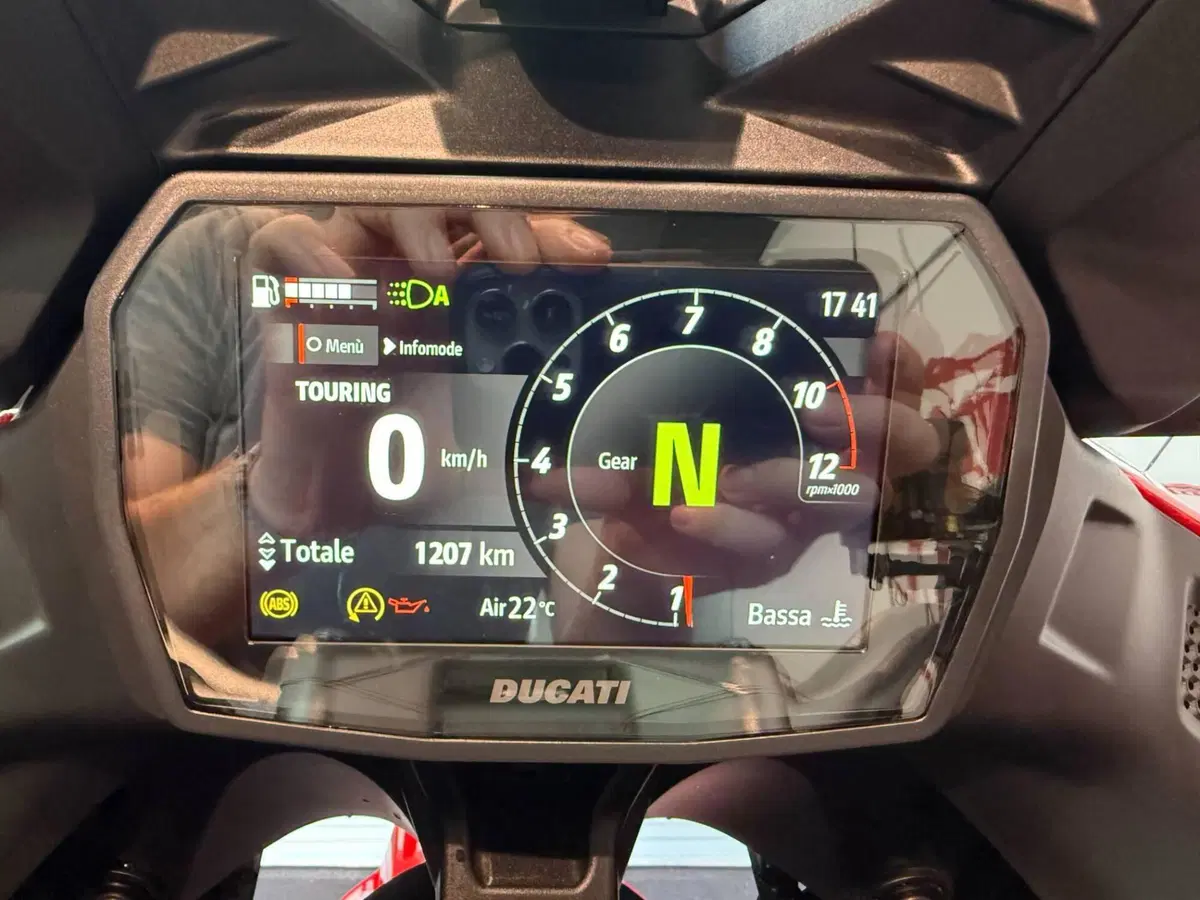 Ducati Multistrada V2 S (2025 - 26) (16)