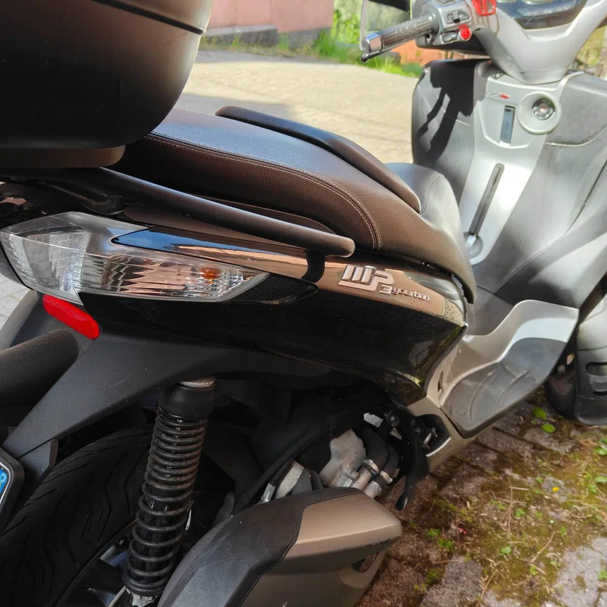 Piaggio Mp3 300 ie Yourban ERL (2011 - 17) (9)