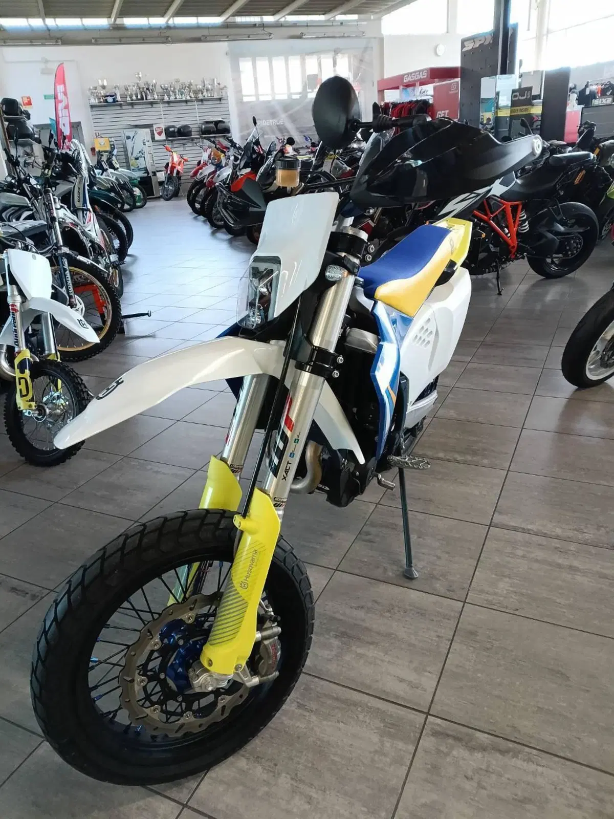 Husqvarna FS 450 (2026)