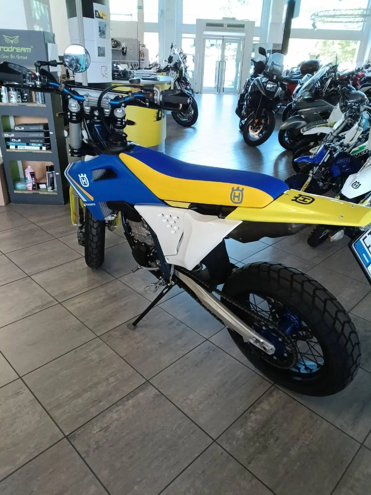 Husqvarna FS 450 (2026) (3)