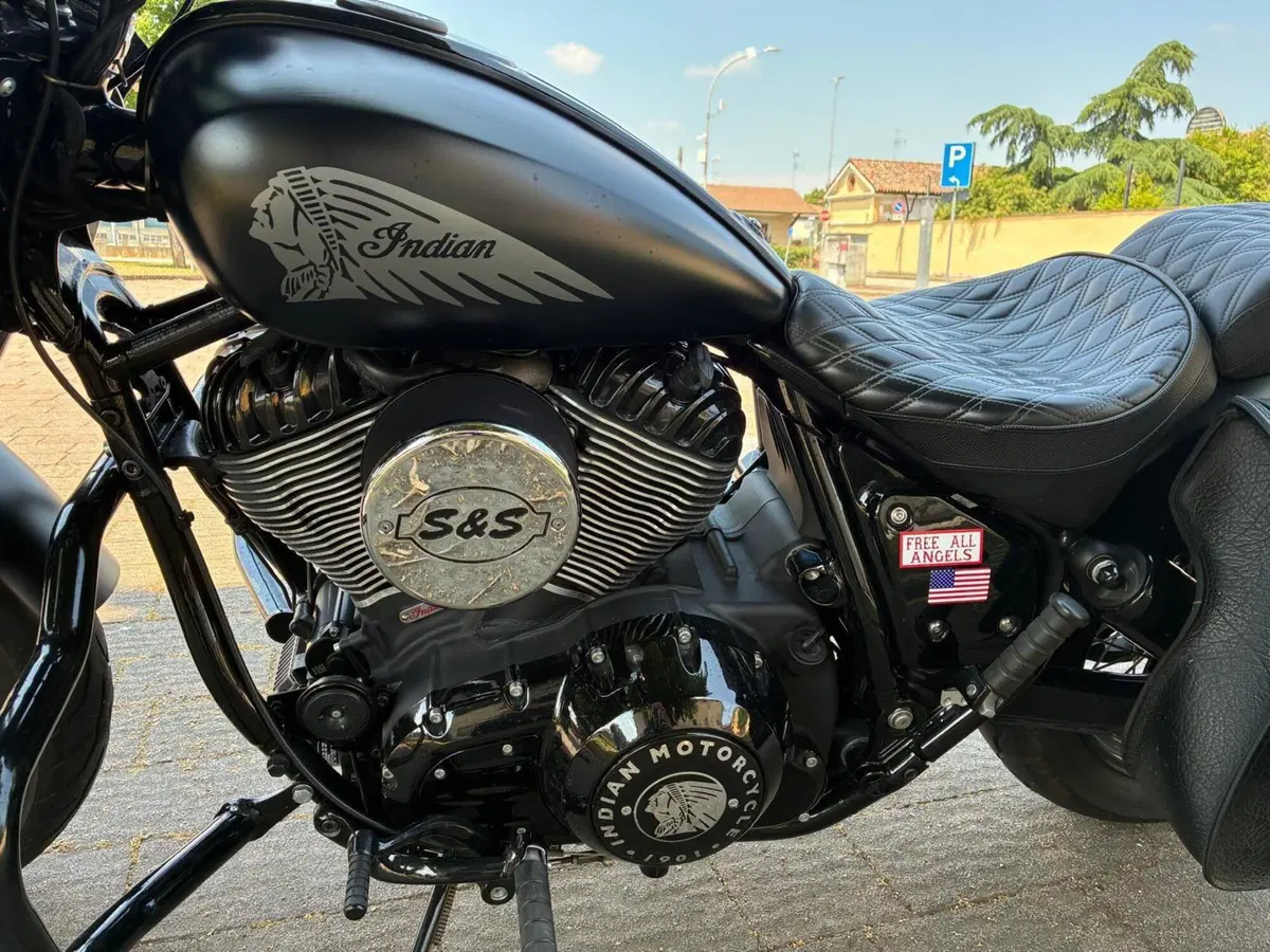 Indian Chief 1890 Bobber Dark Horse (2021 - 26) (2)