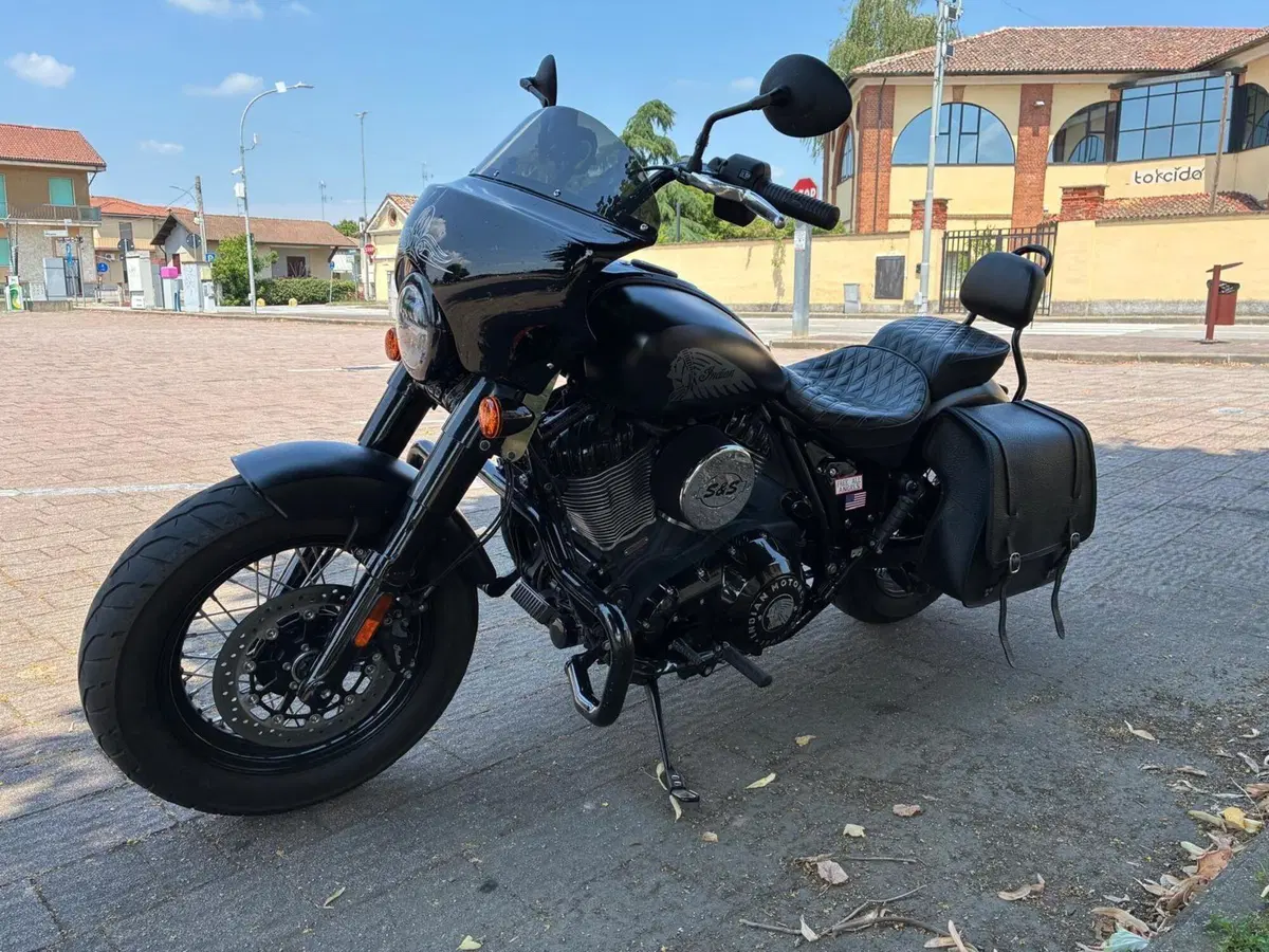 Indian Chief 1890 Bobber Dark Horse (2021 - 26) (3)