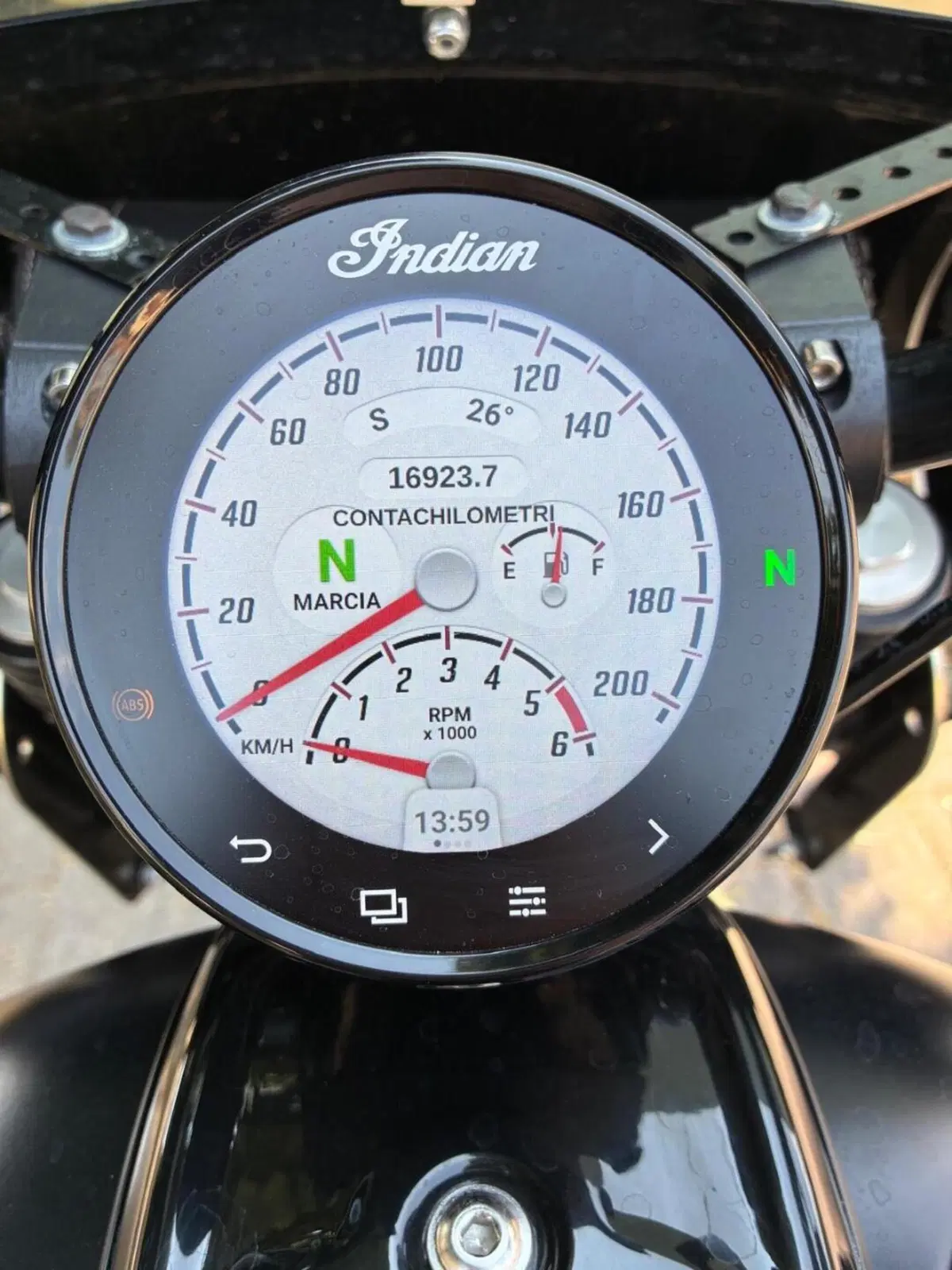 Indian Chief 1890 Bobber Dark Horse (2021 - 26) (5)