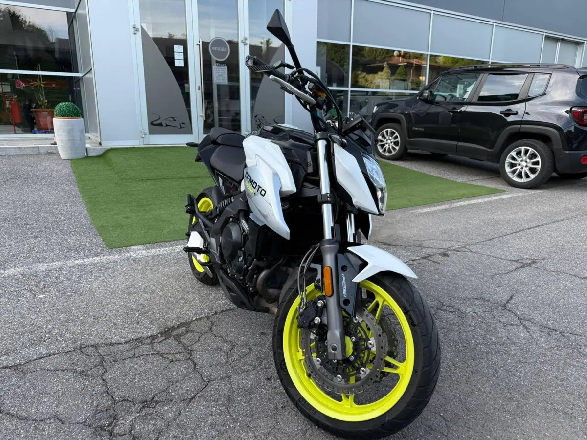 CFMOTO 650NK (2021 - 24) (5)