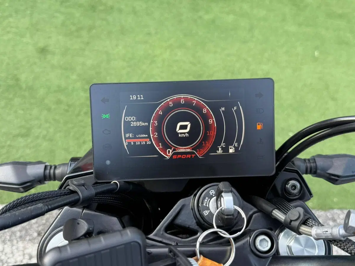 CFMOTO 650NK (2021 - 24) (11)