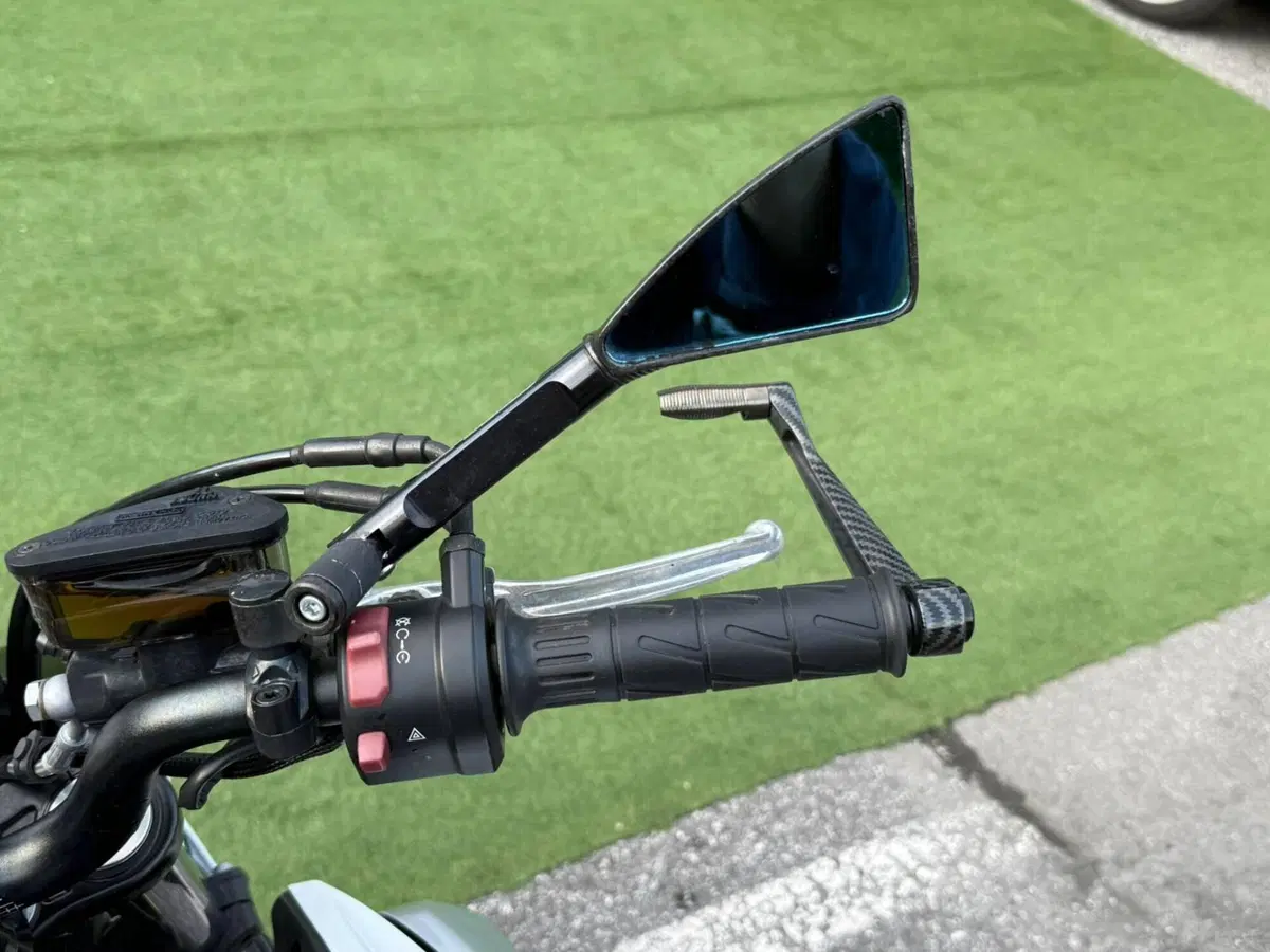 CFMOTO 650NK (2021 - 24) (19)