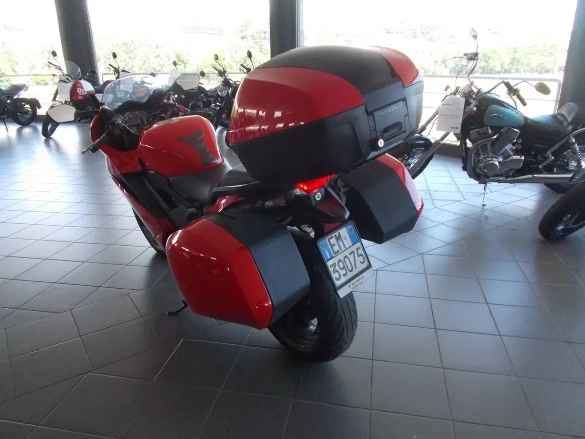 Honda VFR 800 F (2017 - 20) (4)