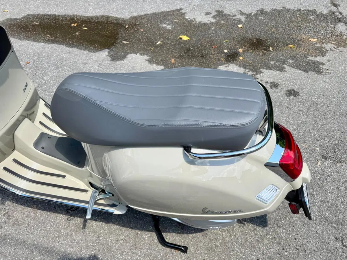 Vespa GTS 300 (2023 - 24) (4)