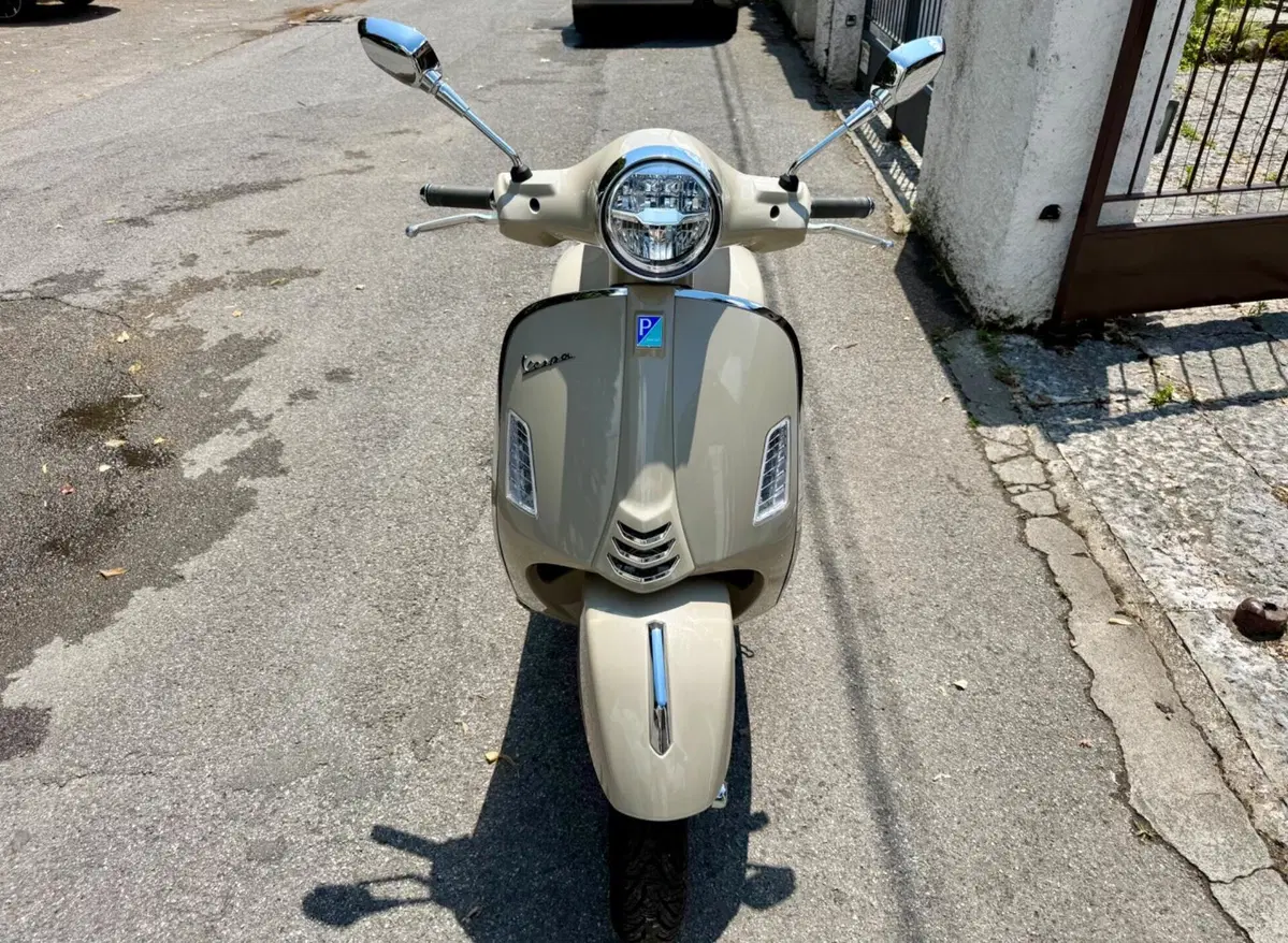 Vespa GTS 300 (2023 - 24) (13)