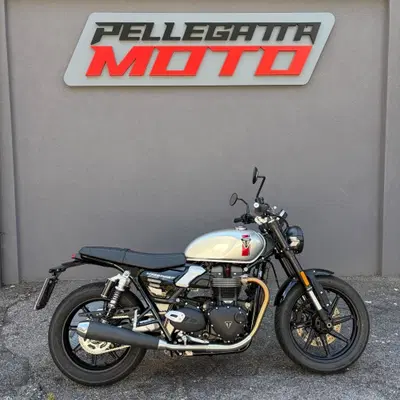 Triumph Speed Twin 900 (2025 - 26) usata
