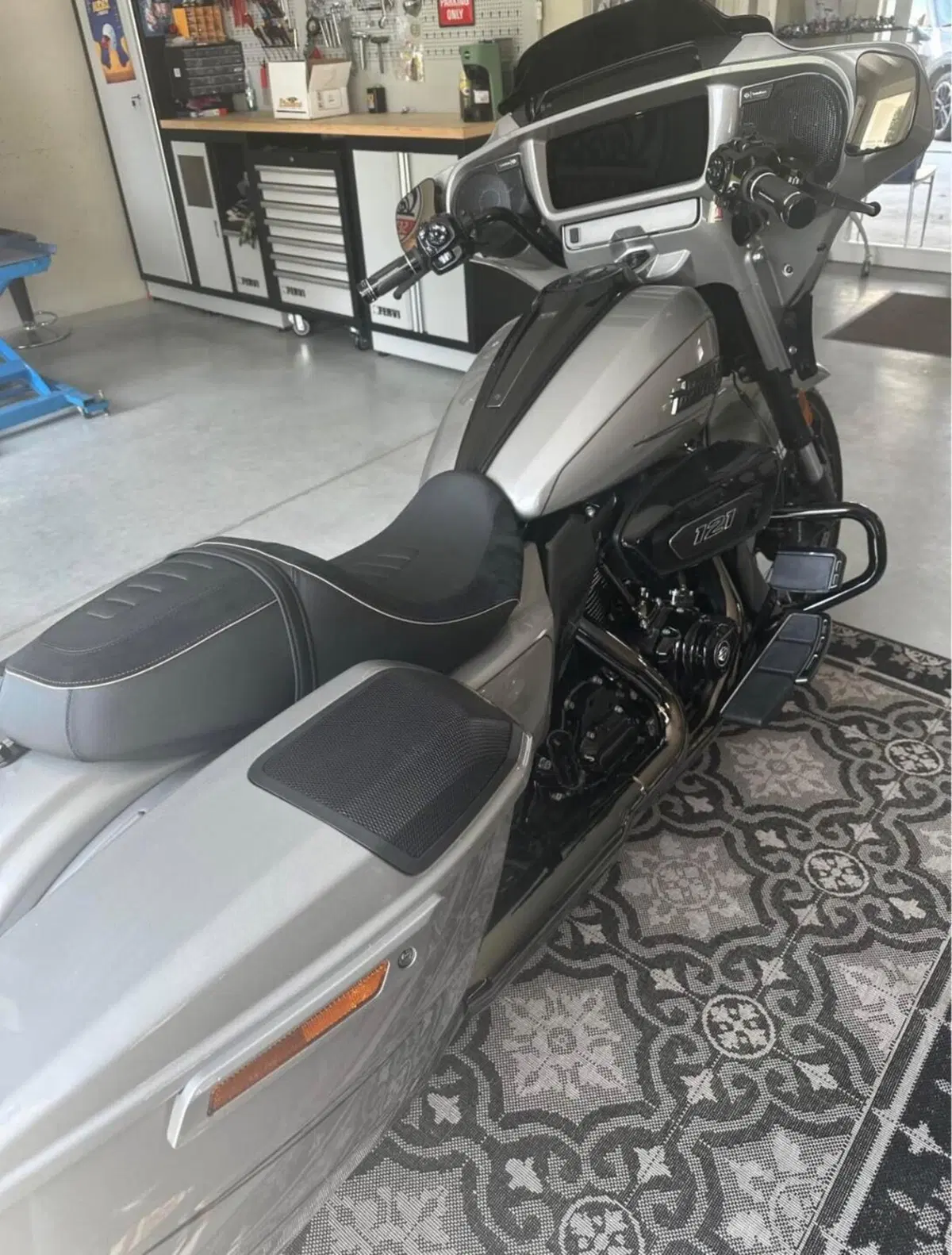 Harley-Davidson CVO Road Glide Limited Anniversary (2023) (3)