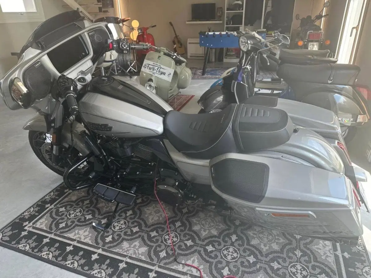 Harley-Davidson CVO Road Glide Limited Anniversary (2023) (4)