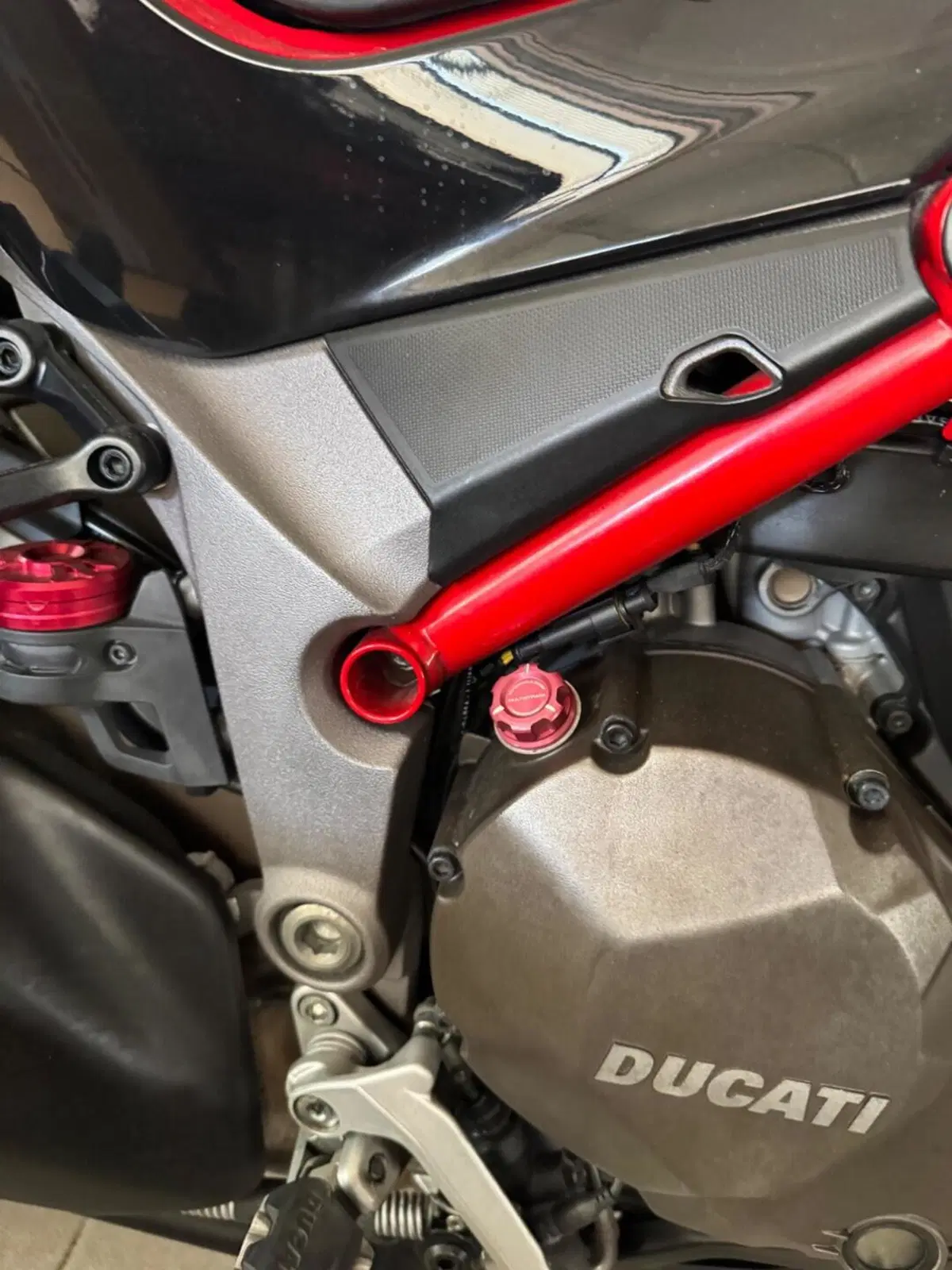 Ducati Multistrada 1200 S Pikes Peak (2016 - 17) (11)